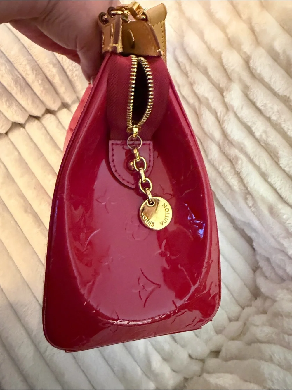 2014 Louis Vuitton Monogram Vernis Brea MM  in Rose Indien